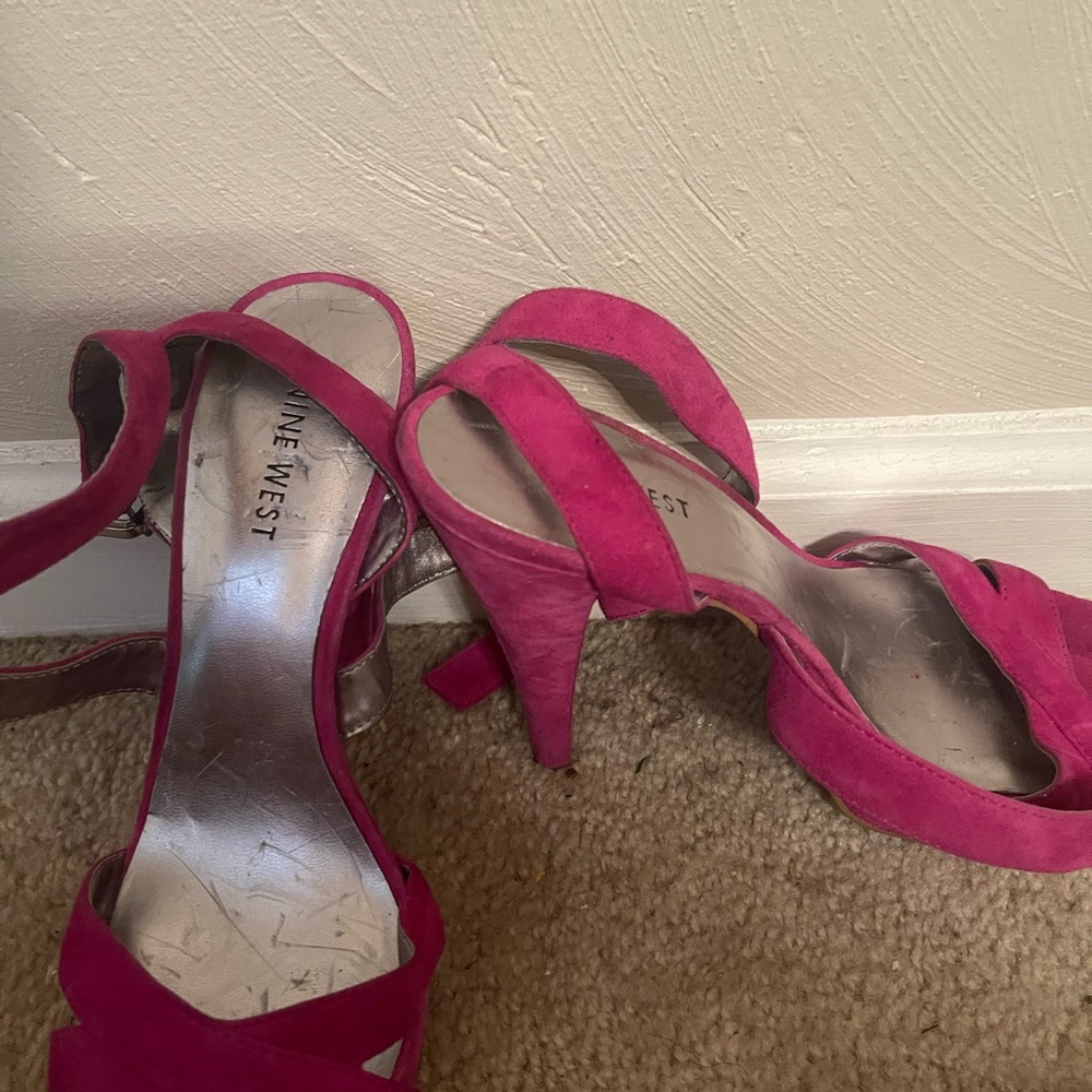 Nine West size 7 ankle cross  cross heels